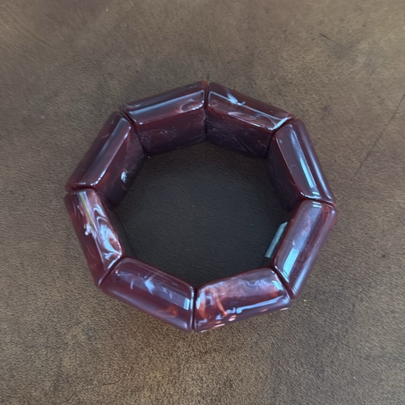 Burgundy Resin Bracelet - Picture 3 of 3